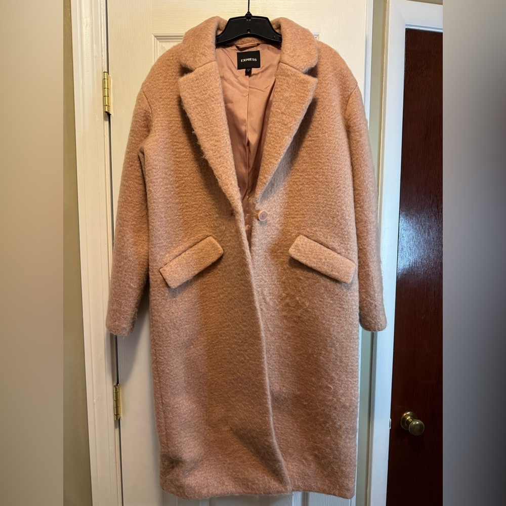 Express Wool Coat in Size Extra Small in Color Pink